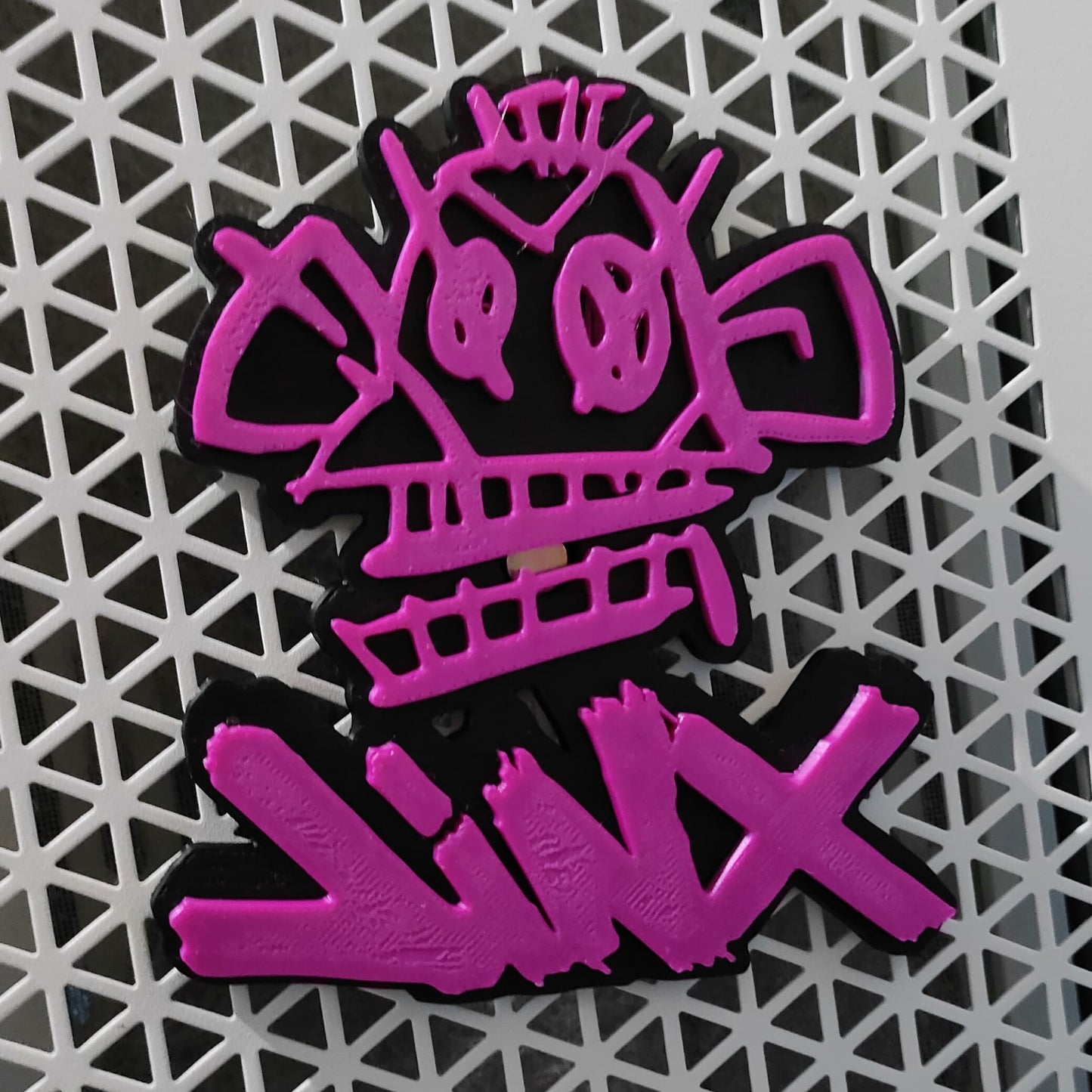BacxnzPrints 3D Printed Pop Culture & Various Keychains Jinx